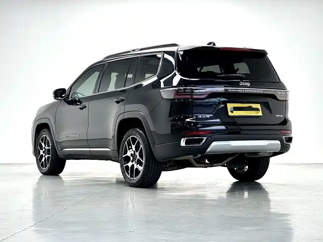 Jeep Grand Commander 2022 2022 2.0T 2WD Luxury Edition
