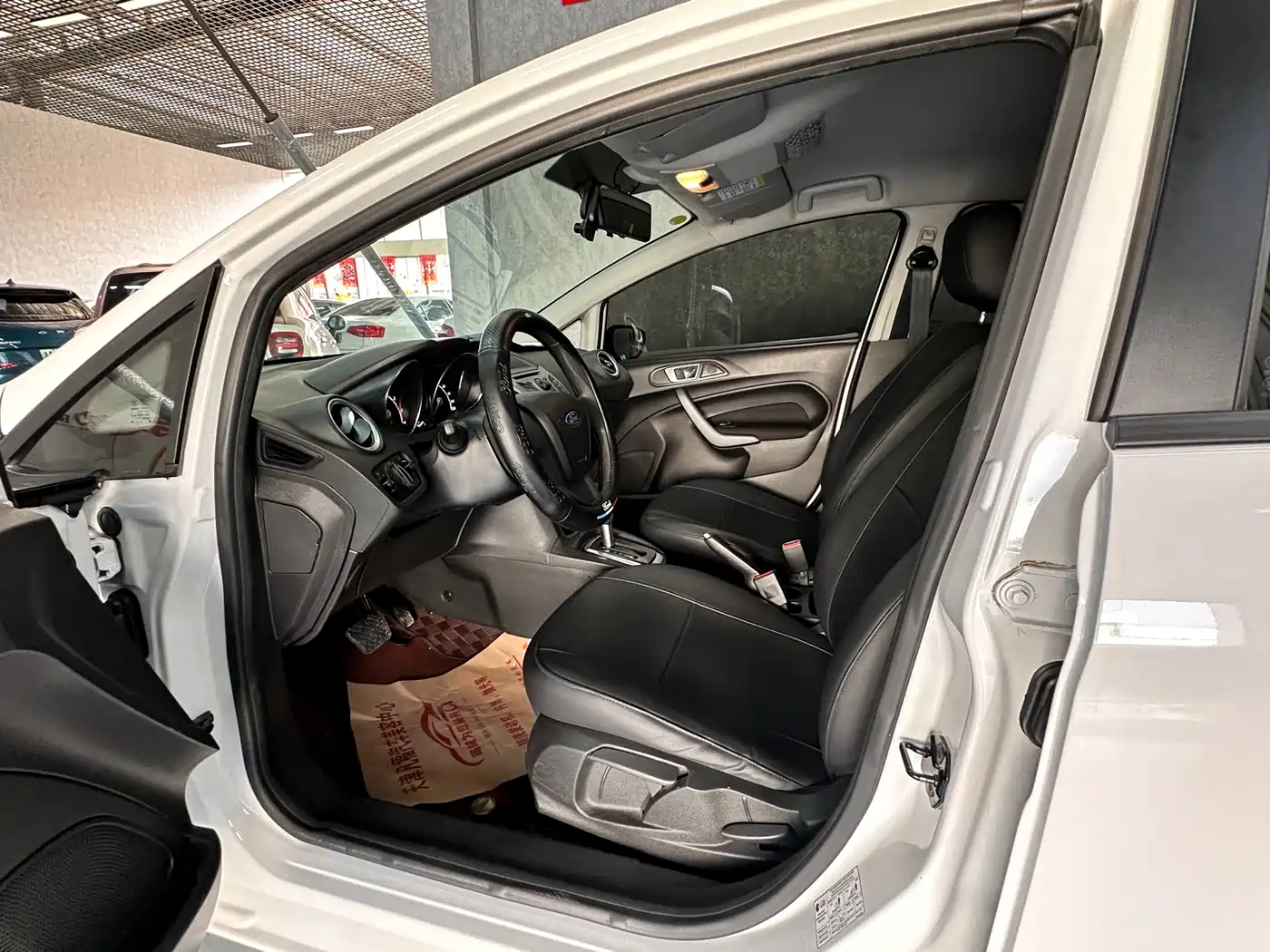 Ford Fiesta 2014 2013 Hatchback 1.5L Automatic Fashion