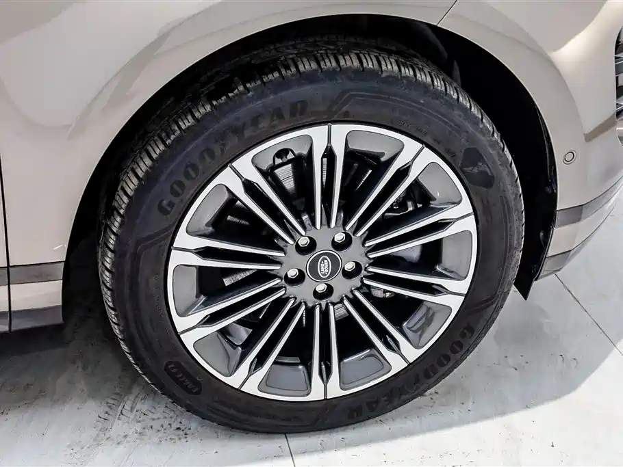 LAND ROVER RANGE ROVER AURORA