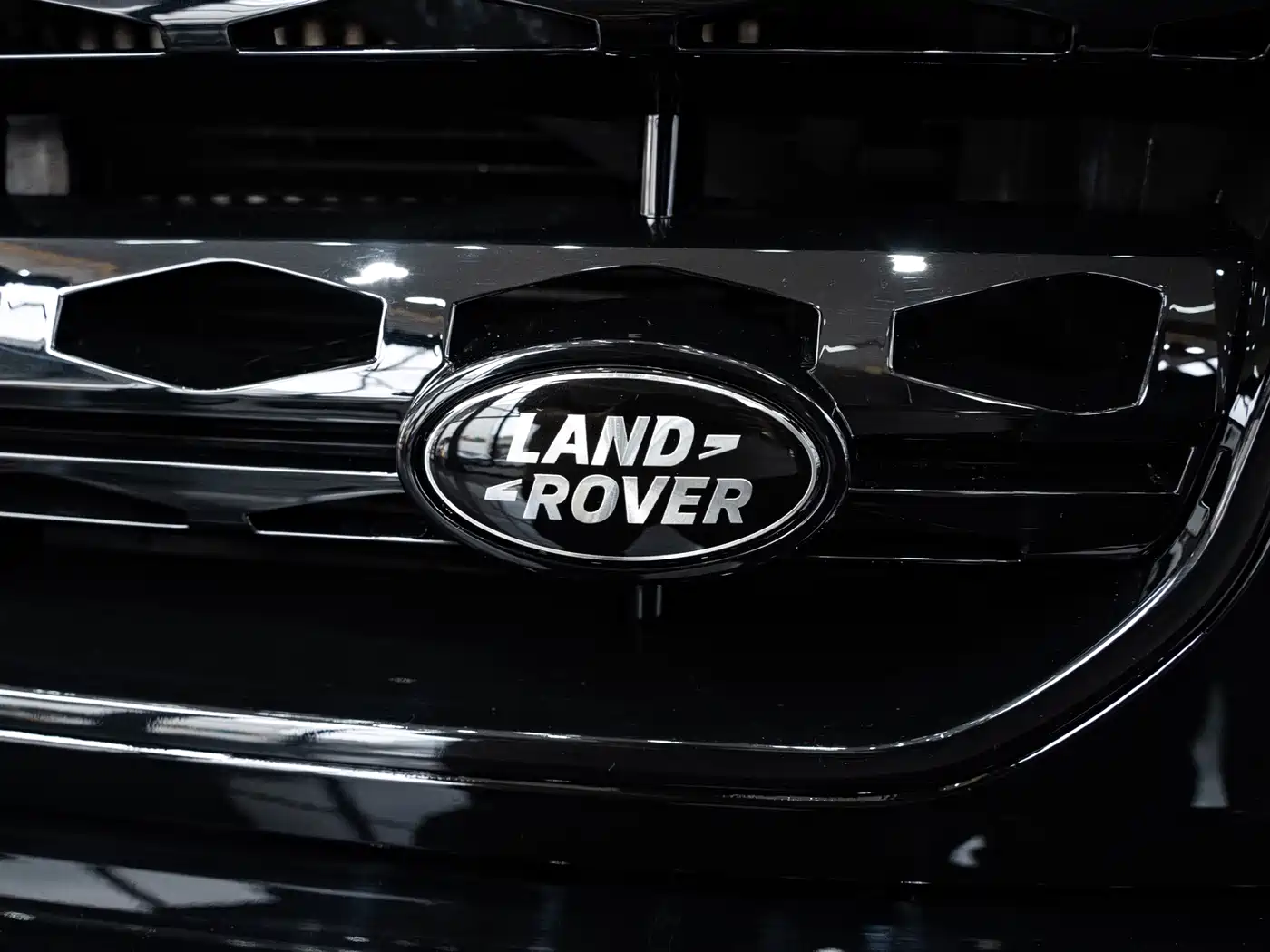Land Rover Discovery 2016 3.0 SDV6 Black Edition HSE Diesel фото 44