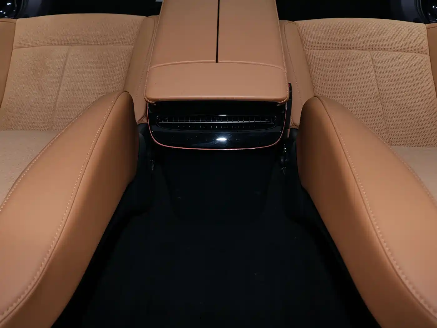 Voyah Auto VOYAH Zhuiguang 2024 PHEV AWD Ultra Long Range Flagship фото 19