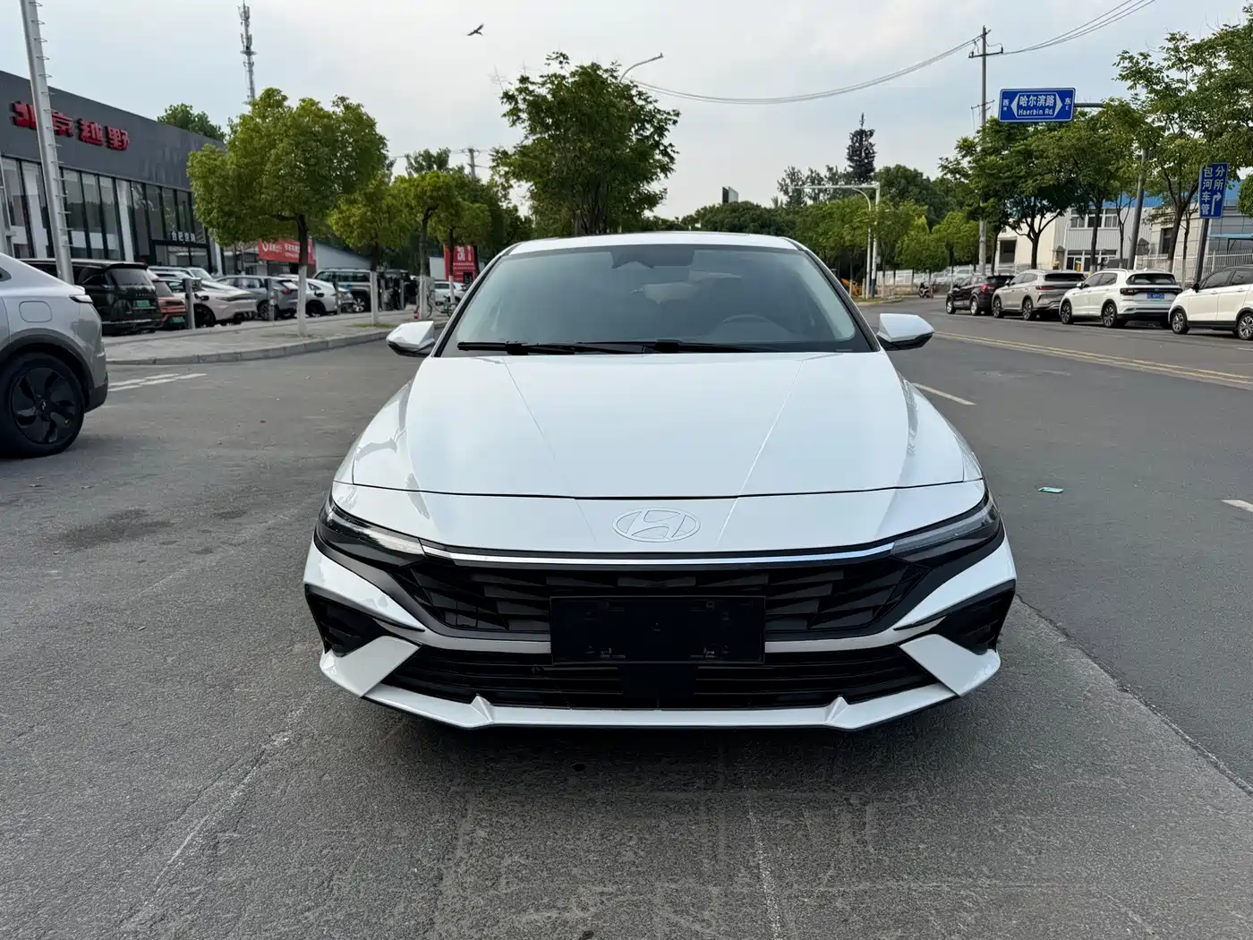 صورة 2 - Hyundai Elantra