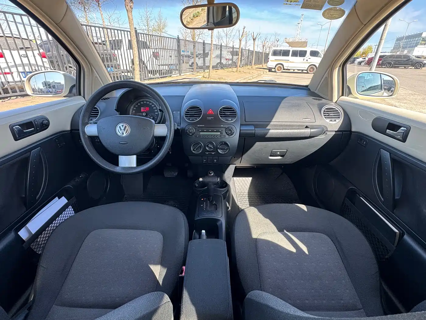 Volkswagen Beetle 2008 2.0 AT Top Configuration фото 8