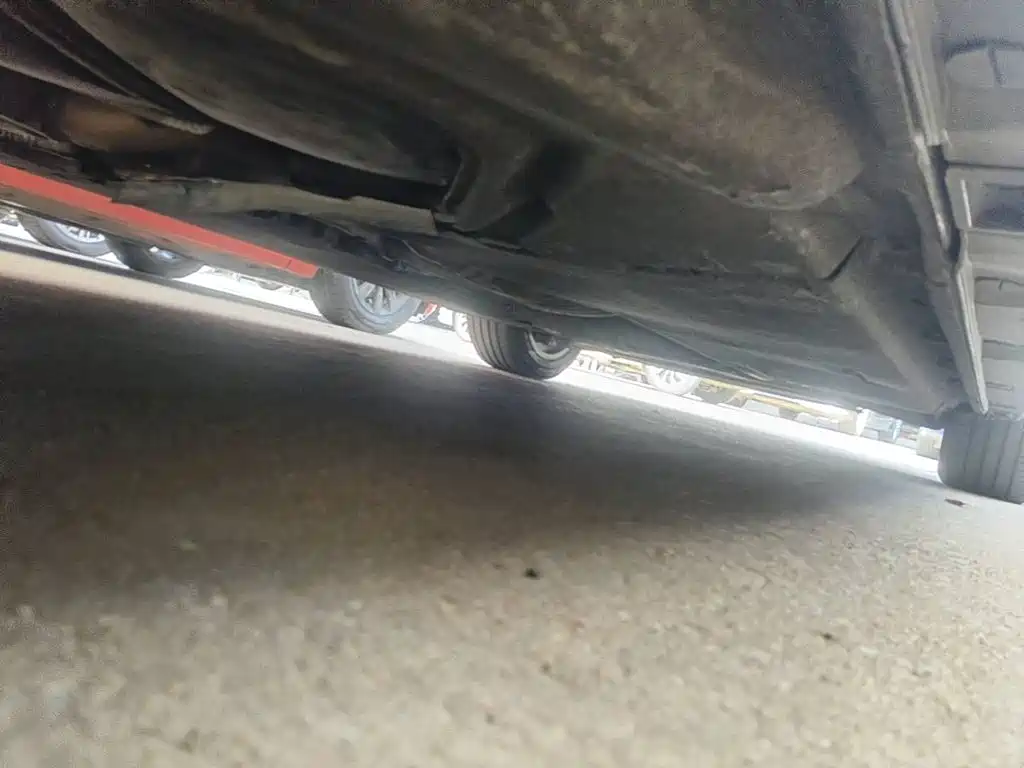 Фото 8 - Audi A6L