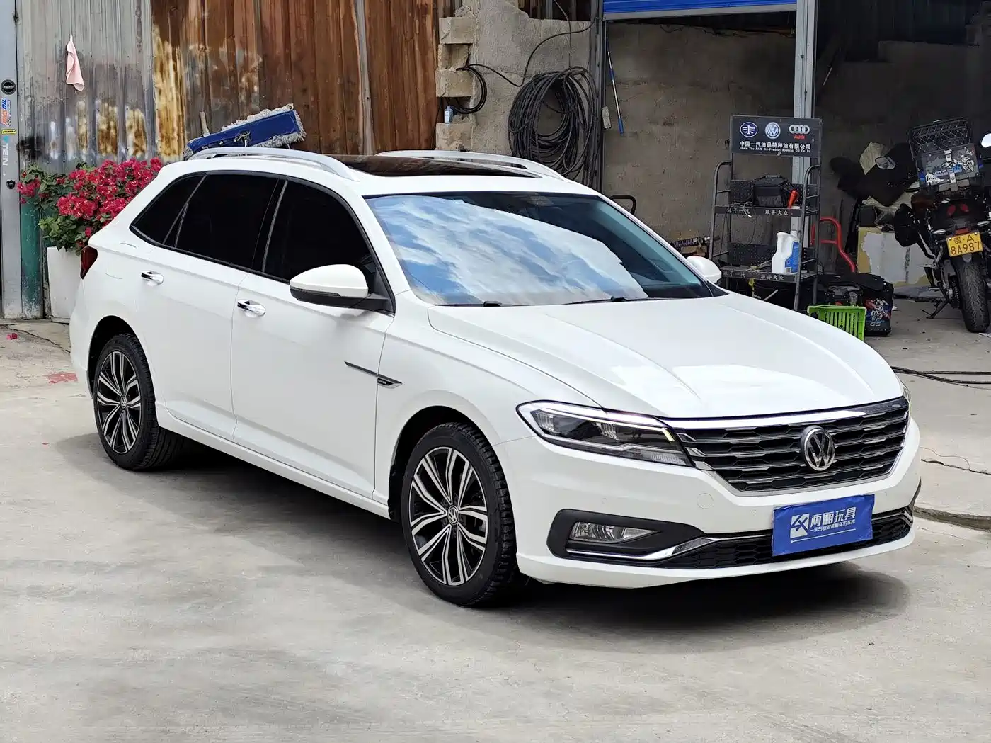 Фото 3 - Volkswagen Lavida