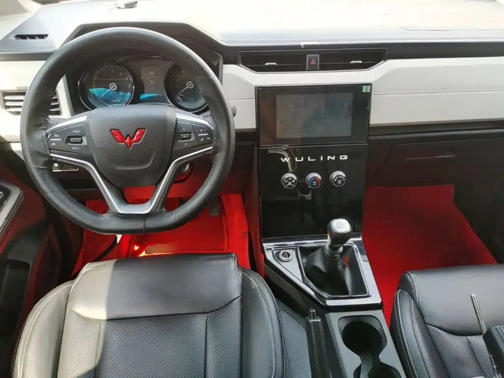 Wuling Motors Wuling Journey 2024 2021 1.5T Manual Luxury Edition