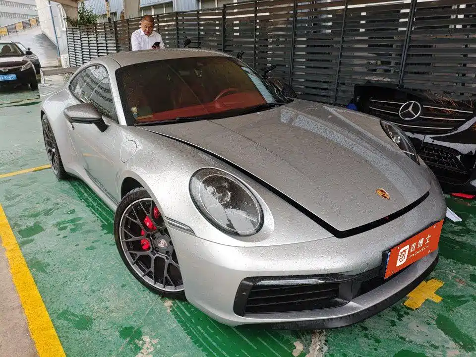 Photo 2 - Porsche 911