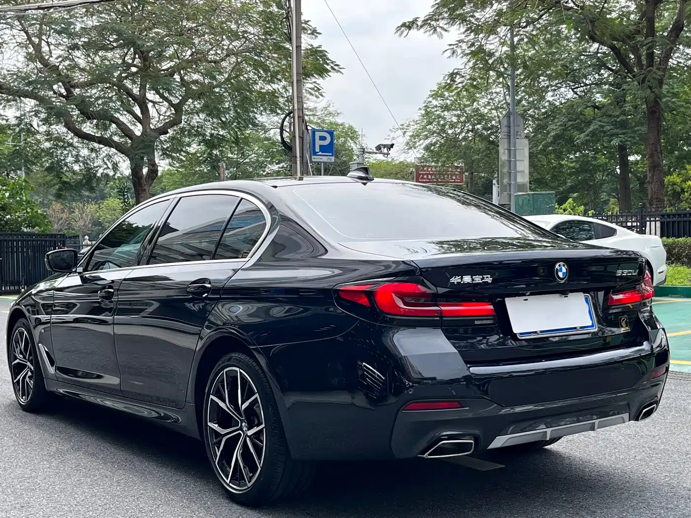 BMW 5 Series 2022 Facelift II 530Li Premium Package M Sport фото 5