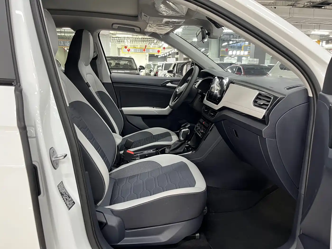 Volkswagen Tharu 2025 New Edge 1.5L Aspiration Edition фото 9