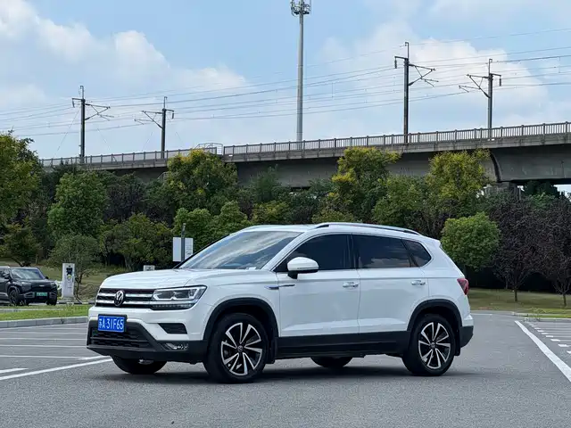 Volkswagen Tharu 280TSI, Люкс, моноприводный, PLUS