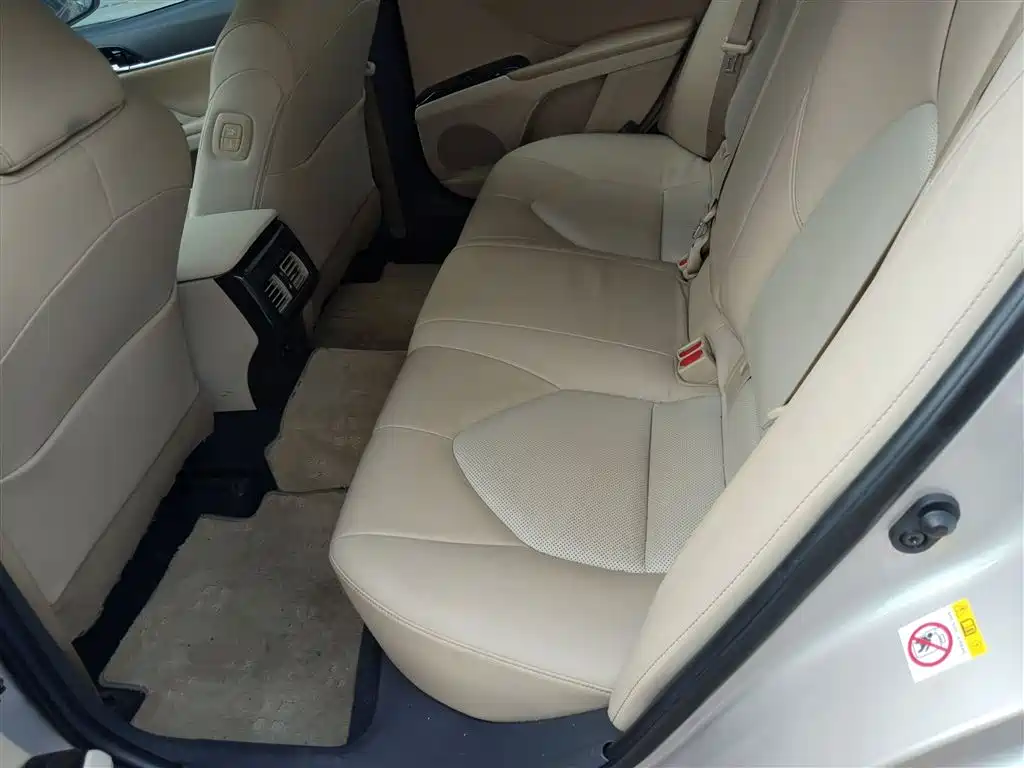 Toyota Camry 2018 2.0G Luxury Edition фото 17