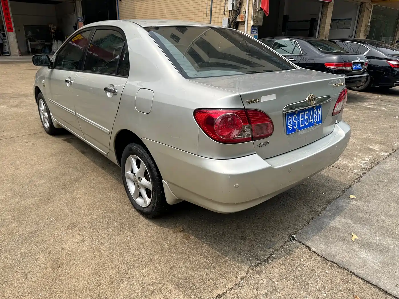 Toyota Corolla 2005 1.8L Automatic Anniversary Special Edition фото 4