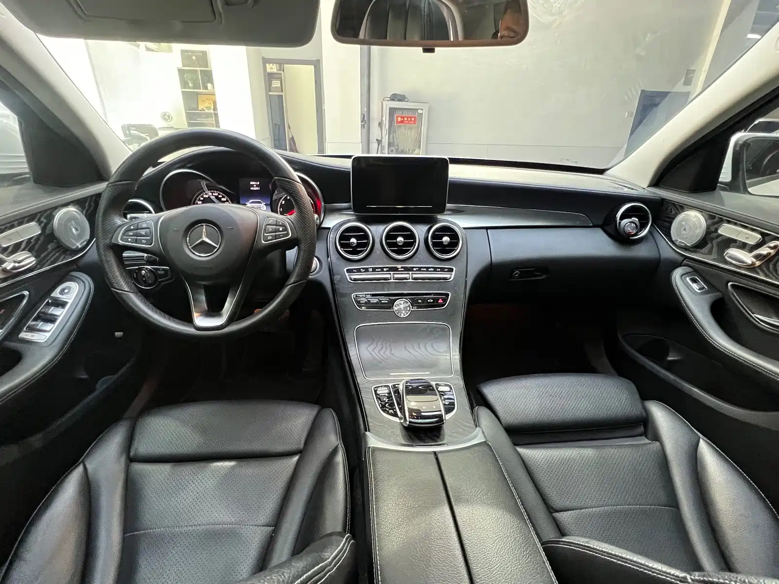 Фото 8 - Mercedes-Benz C-Class