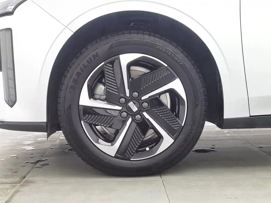 GEELY GALAXY GALAXY L6