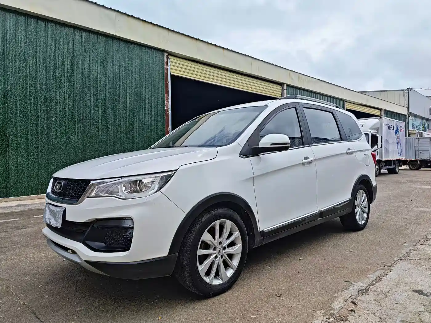 Cowin Kaiyi V3 2016 2016 1.5L Automatic SmartLink II Navigation