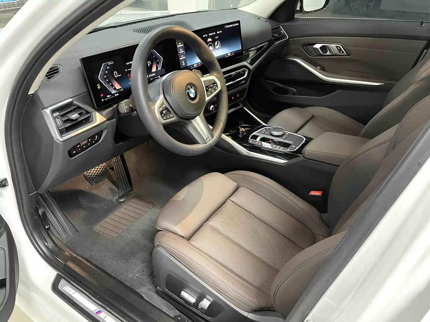 BMW 3 Series 2023 320Li M Sport Package фото 7