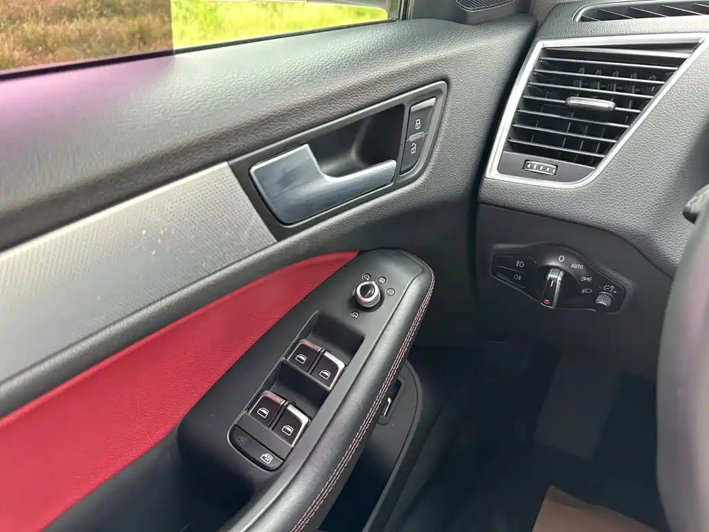 Audi Q5 2018 2017 Plus 40 TFSI Technology