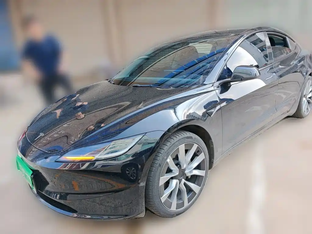 Tesla Model 3 2023