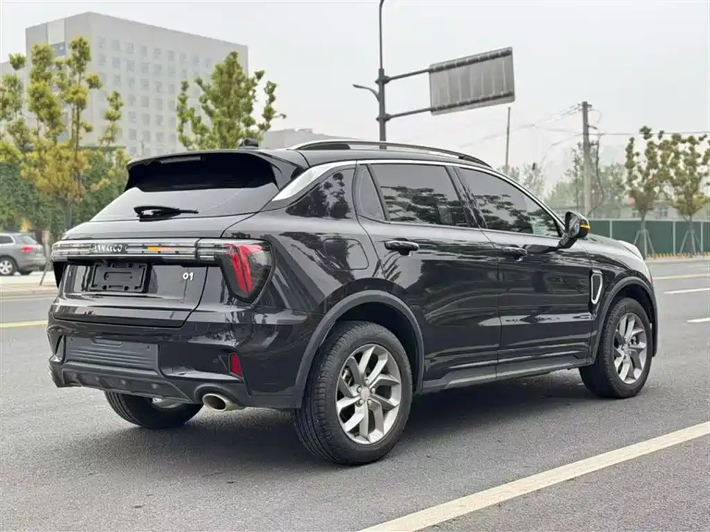 Lynk & Co 01 2023 2.0TD 2WD Asian Games Edition фото 20