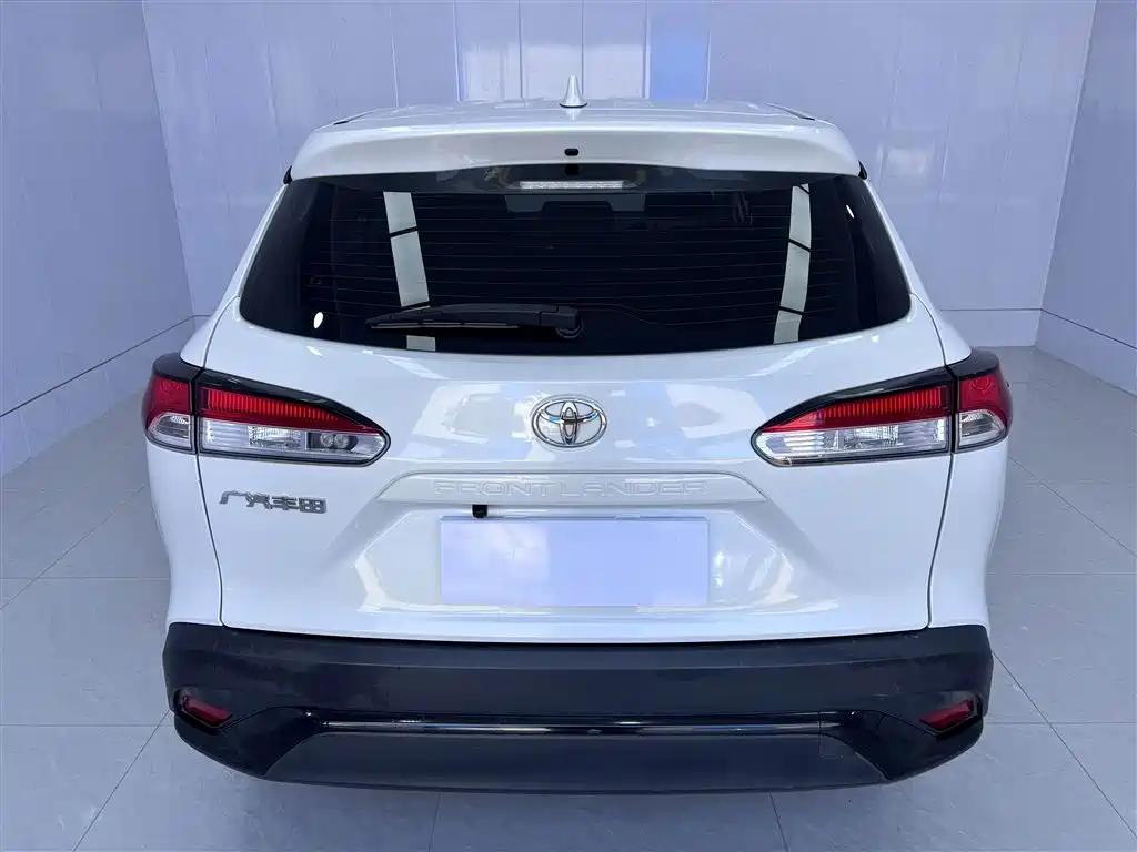 Toyota Frontlander 2023 2.0L CVT Elite Edition фото 4