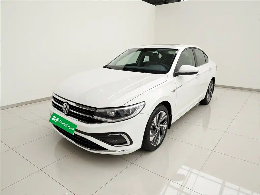 Volkswagen Bora 2023 300TSI DSG Premium Edition