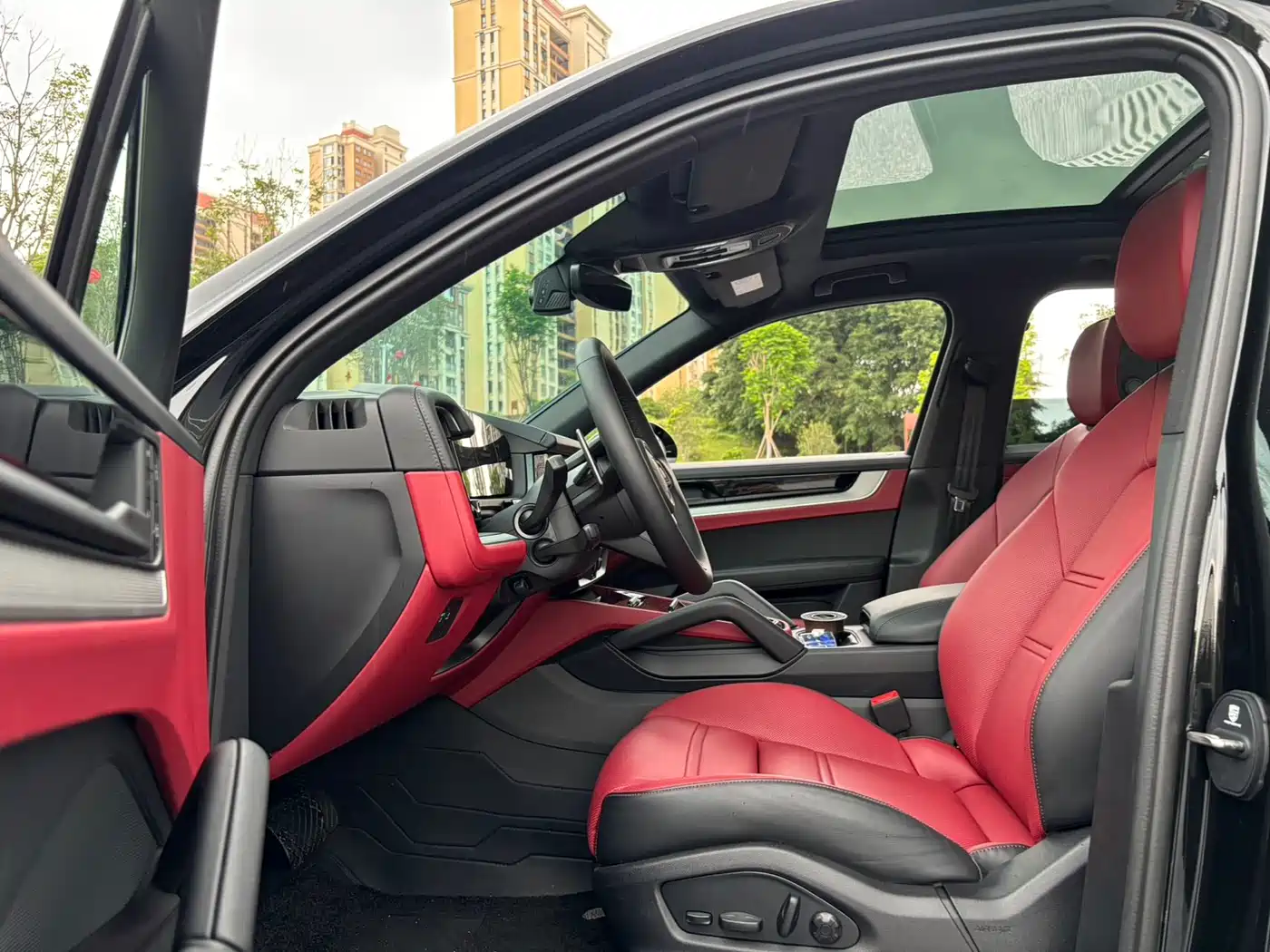 PORSCHE CAYENNE