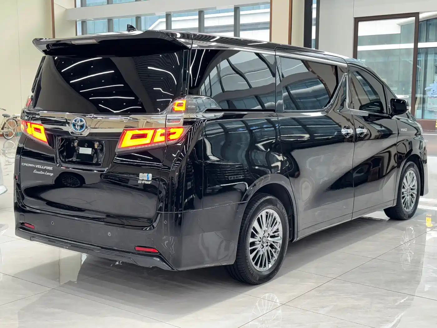 Toyota Vellfire 2021 2021 Crown Hybrid 2.5L HV Premium Edition