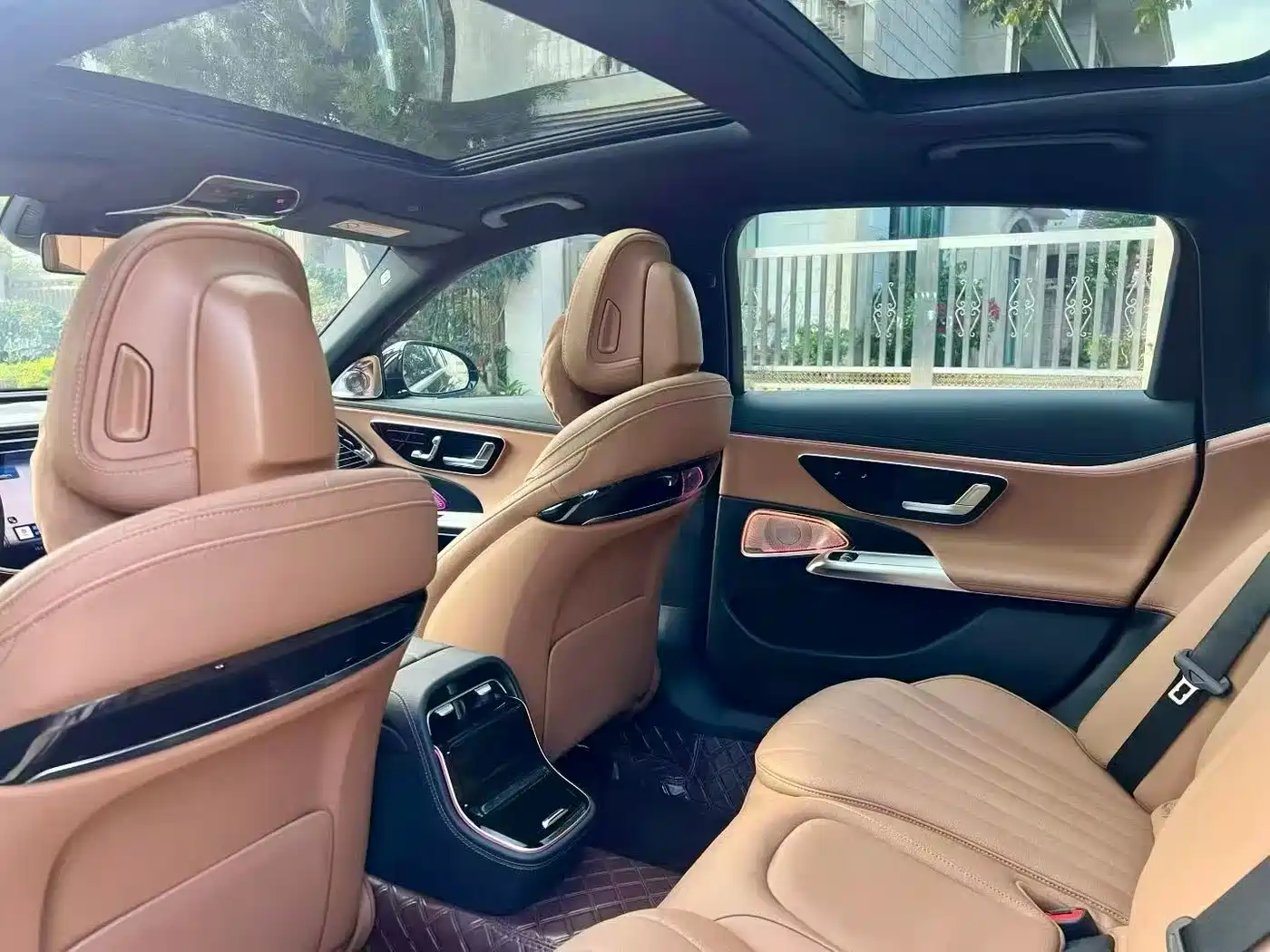 Mercedes-Benz E-Class 2024 Model E 260 L фото 5