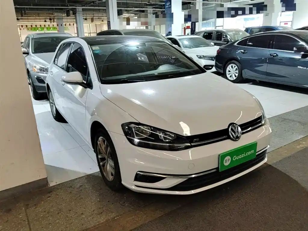 Volkswagen Golf 2018 230TSI Automatic Comfort фото 22