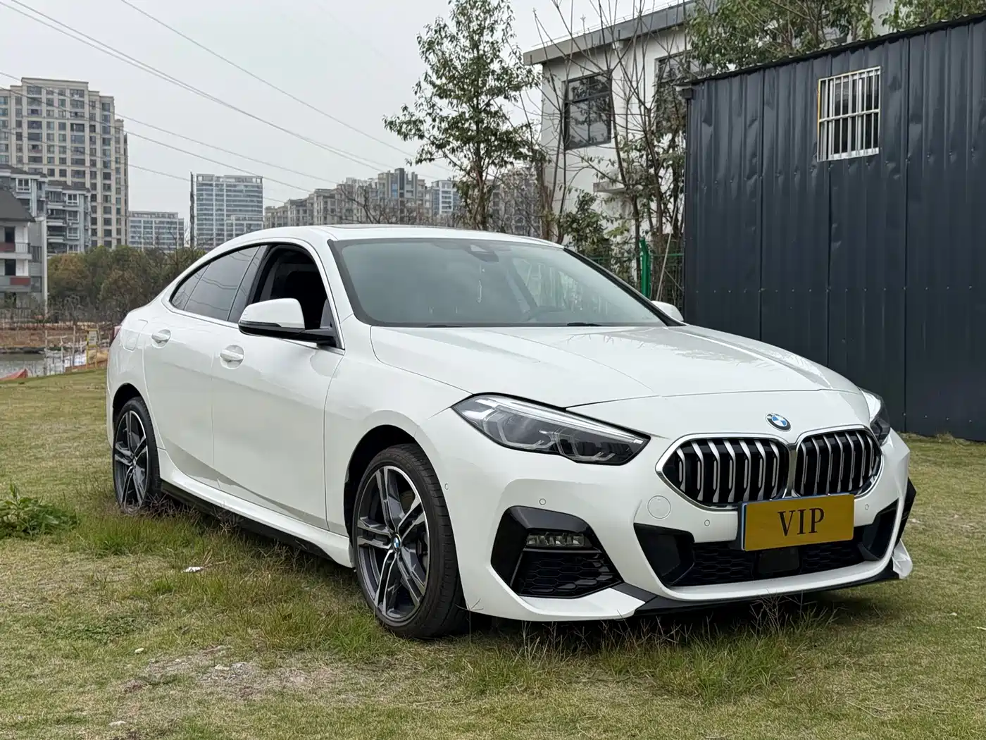 BMW 2 Series (Import) 2023 225i 4-Door Coupe M Sport Shadowline Package фото 3