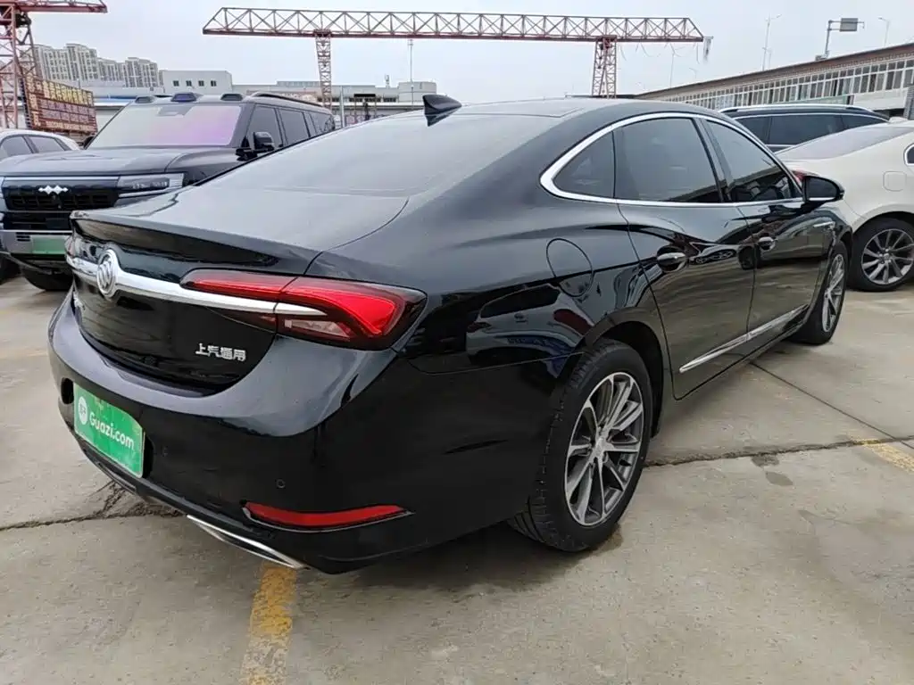 Фото 5 - Buick LaCrosse