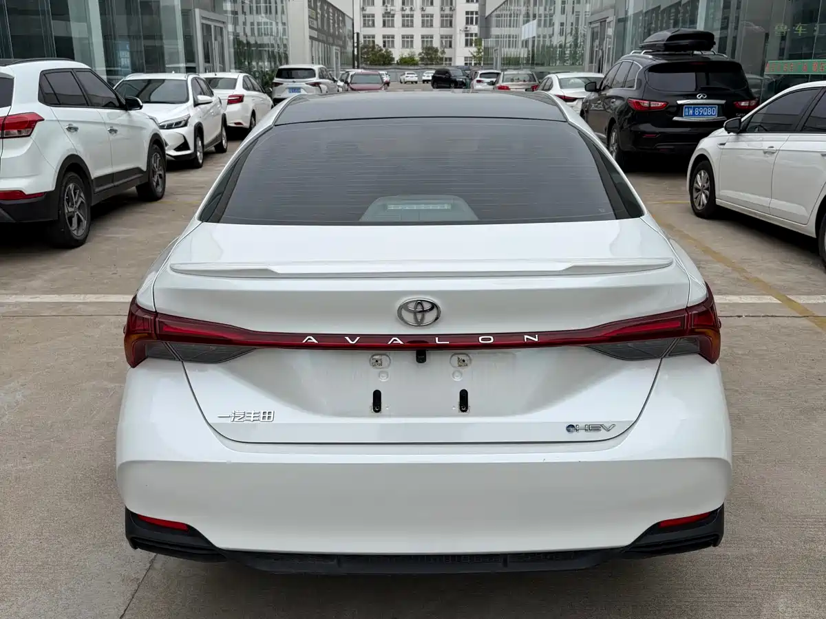 Toyota Avalon 2024 Model Hybrid 2.0L Premium Selection Edition фото 11