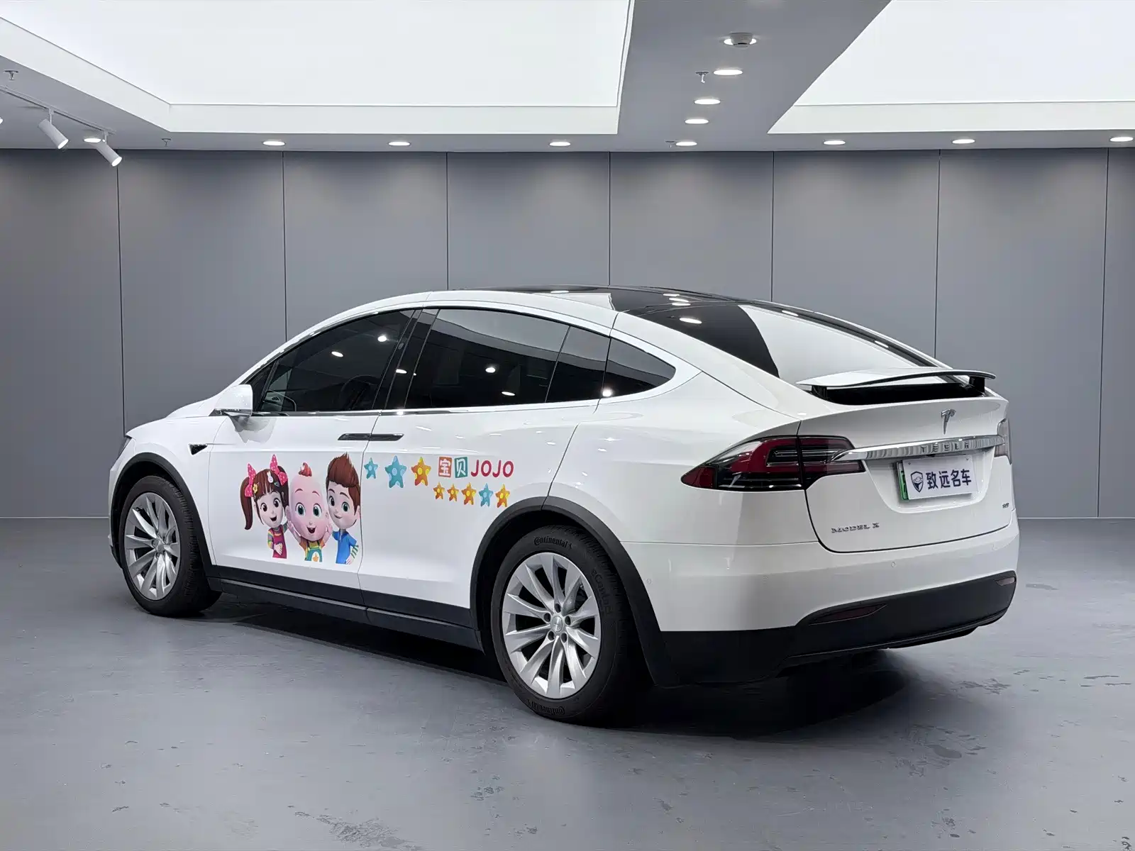 Фото 4 - Tesla Model X