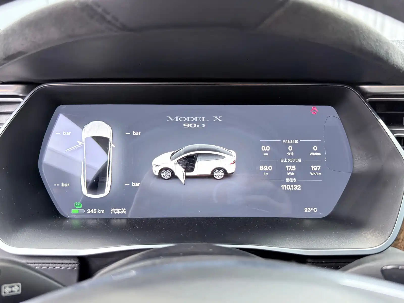 Фото 25 - Tesla Model X
