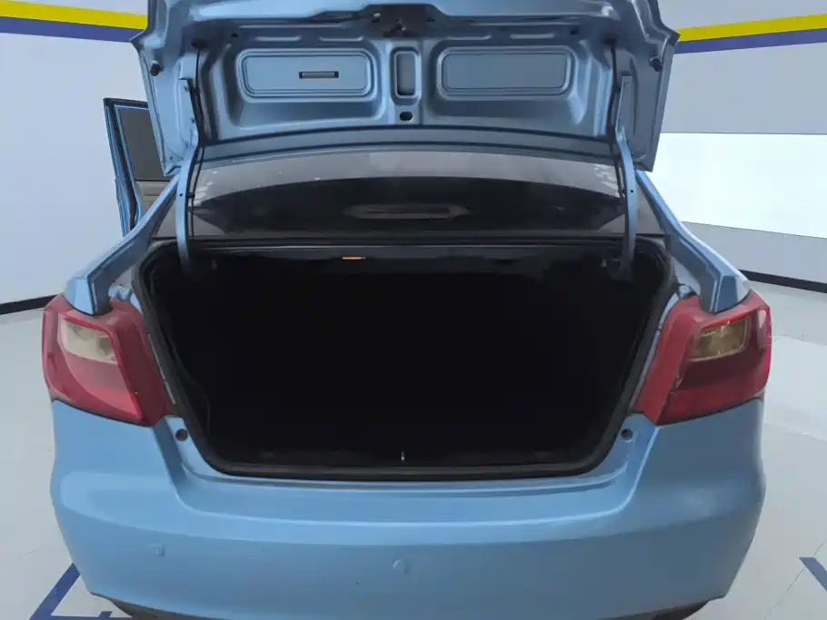Changan Yuexiang V3 2015 2012 1.3L Manual Comfort (China V)