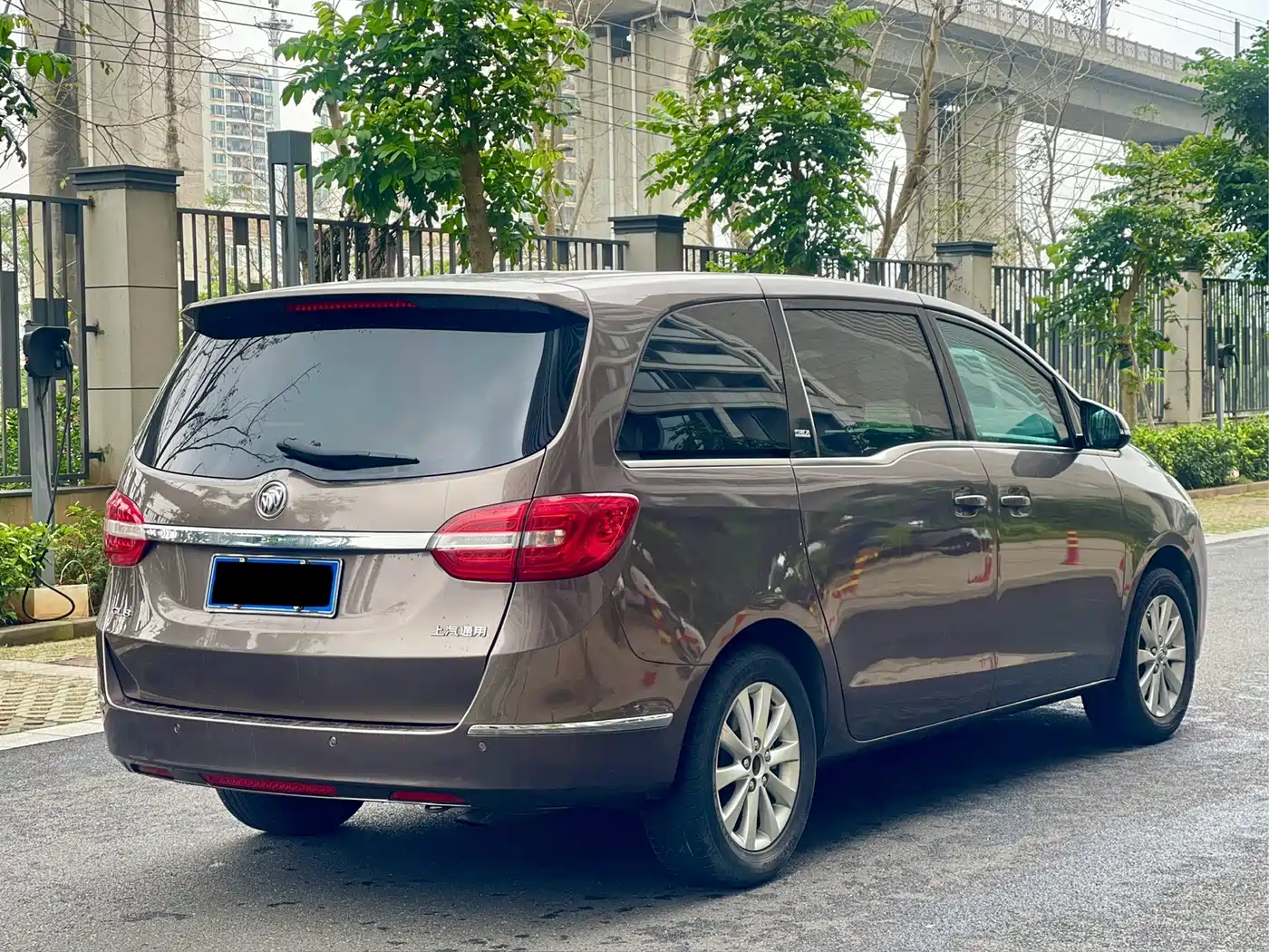 Buick GL8 2014 2.4L CT Luxury Business Comfort фото 9