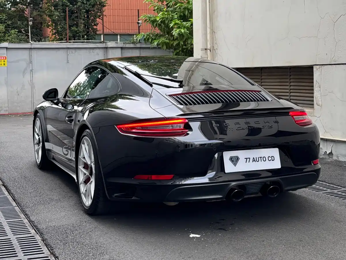 Porsche 911 2017 Carrera GTS 3.0T фото 7