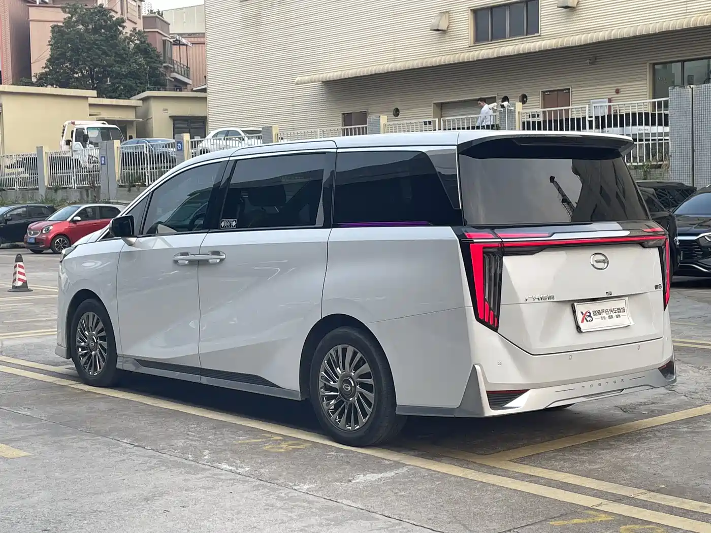 GAC TRUMPCHI M8