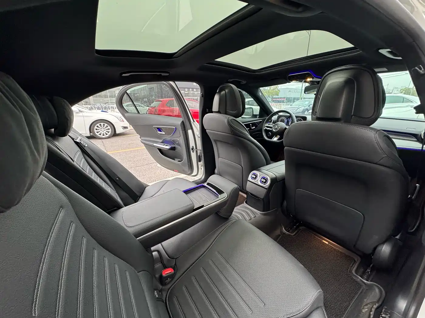 Mercedes-Benz C-Class 2024 Facelift III C 260 L Sport фото 12