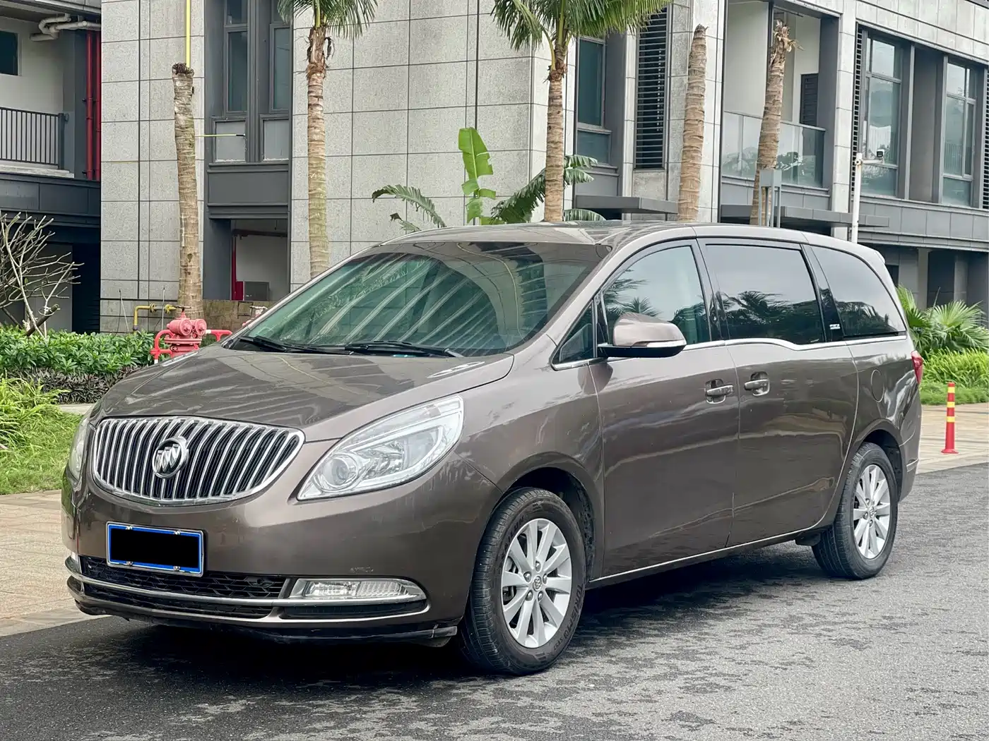 Buick GL8 2014 2.4L CT Luxury Business Comfort