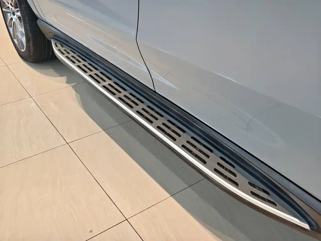 Mercedes-Benz GLE, миниатюра 10
