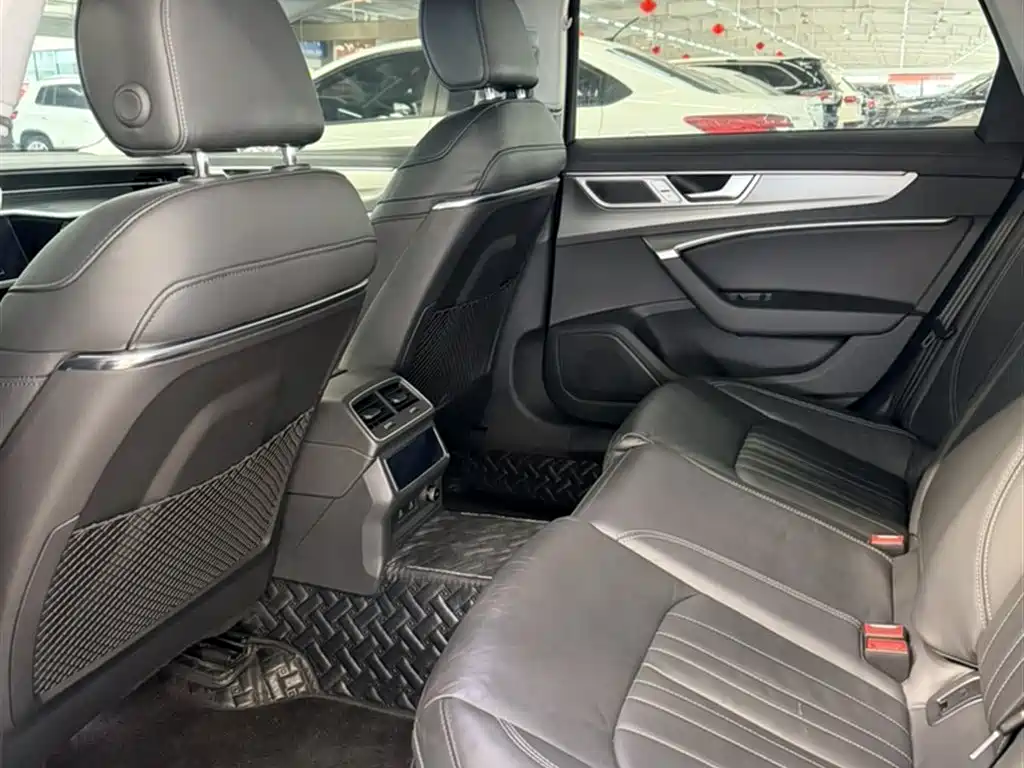 Audi A6L 2023 Facelift 45 TFSI Premium Elegance фото 18