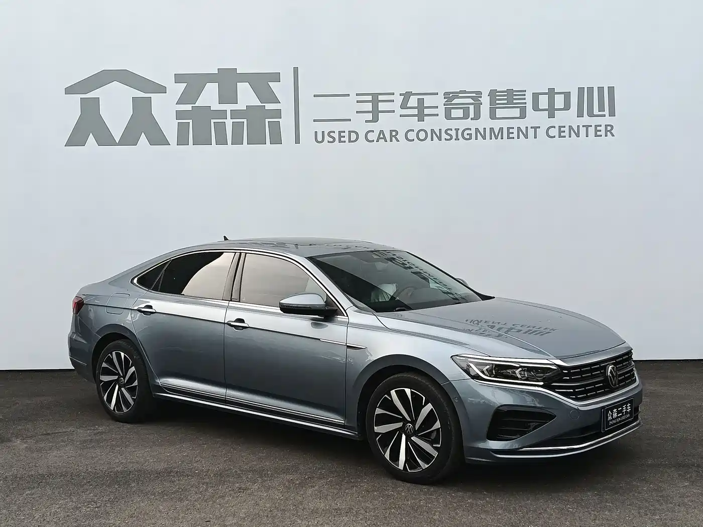 Volkswagen Passat 2023 330TSI Luxury Edition фото 3