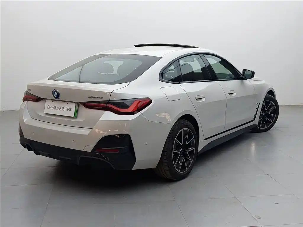 BMW i4 2023 eDrive40 фото 4