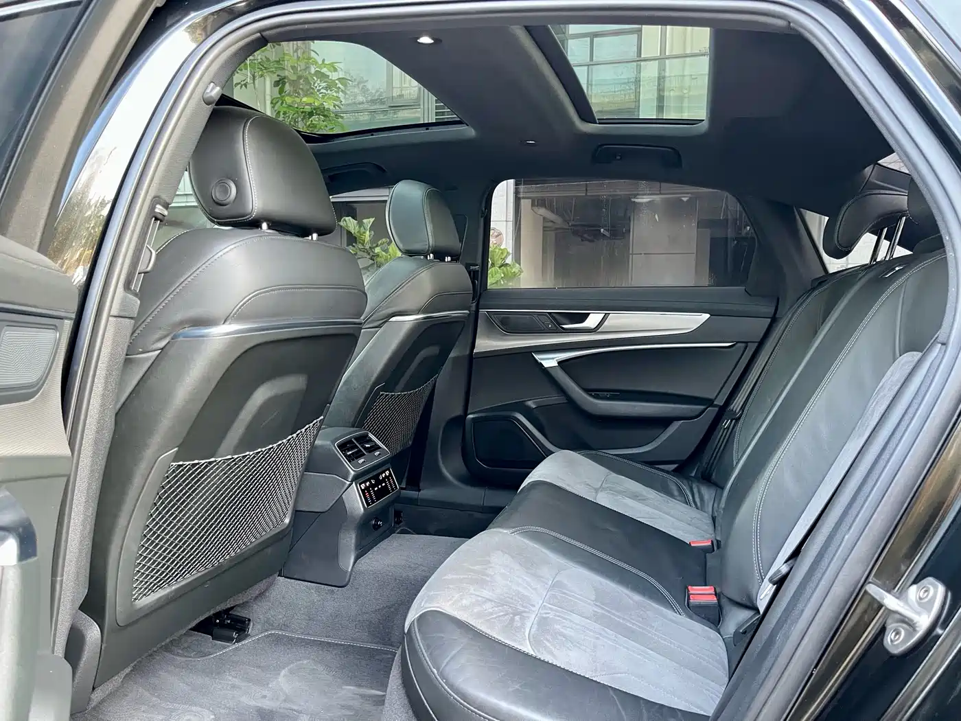 Audi A6L 2019 45 TFSI quattro Exclusive Dynamic фото 5