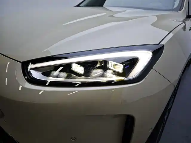 AITO Wenjie AITO M5 2022 Pure Electric RWD Standard Edition фото 12