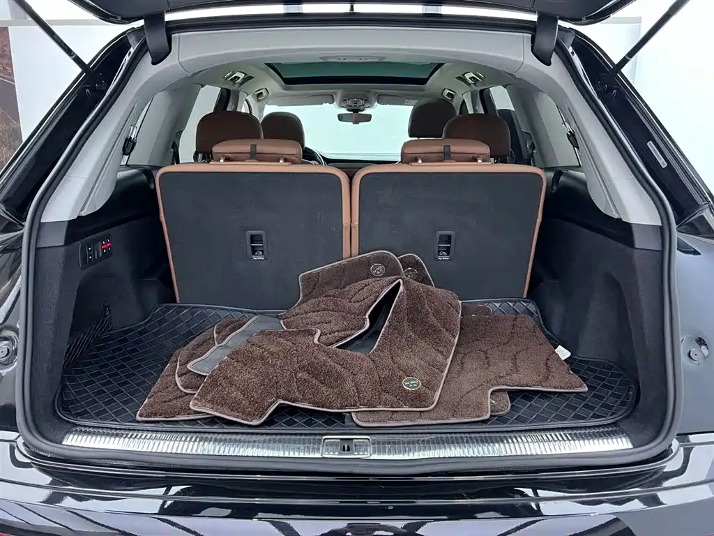 Audi Q7 2021 45 TFSI quattro S line Sport фото 8