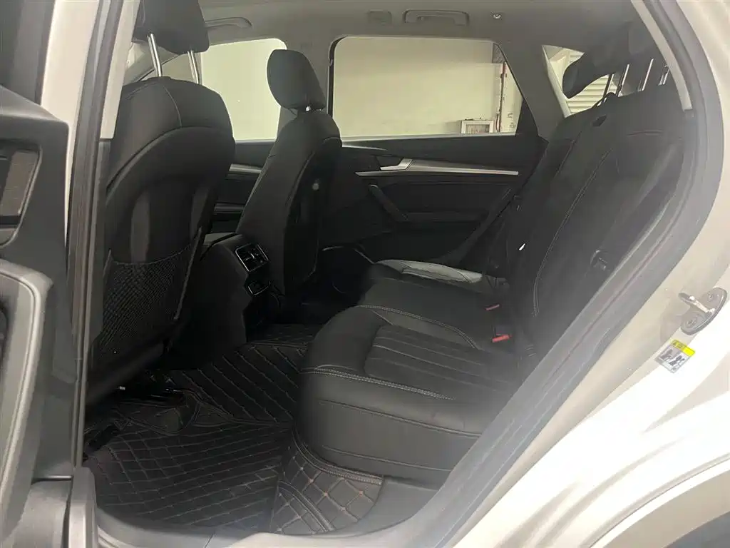 Audi Q5L 2020 45 TFSI Exclusive Fashion фото 8