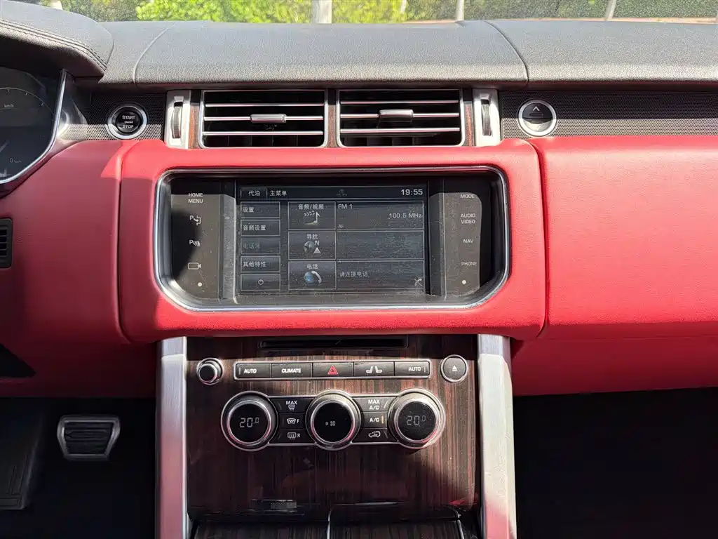 Land Rover Range Rover 2014 3.0 SC V6 Vogue SE фото 17
