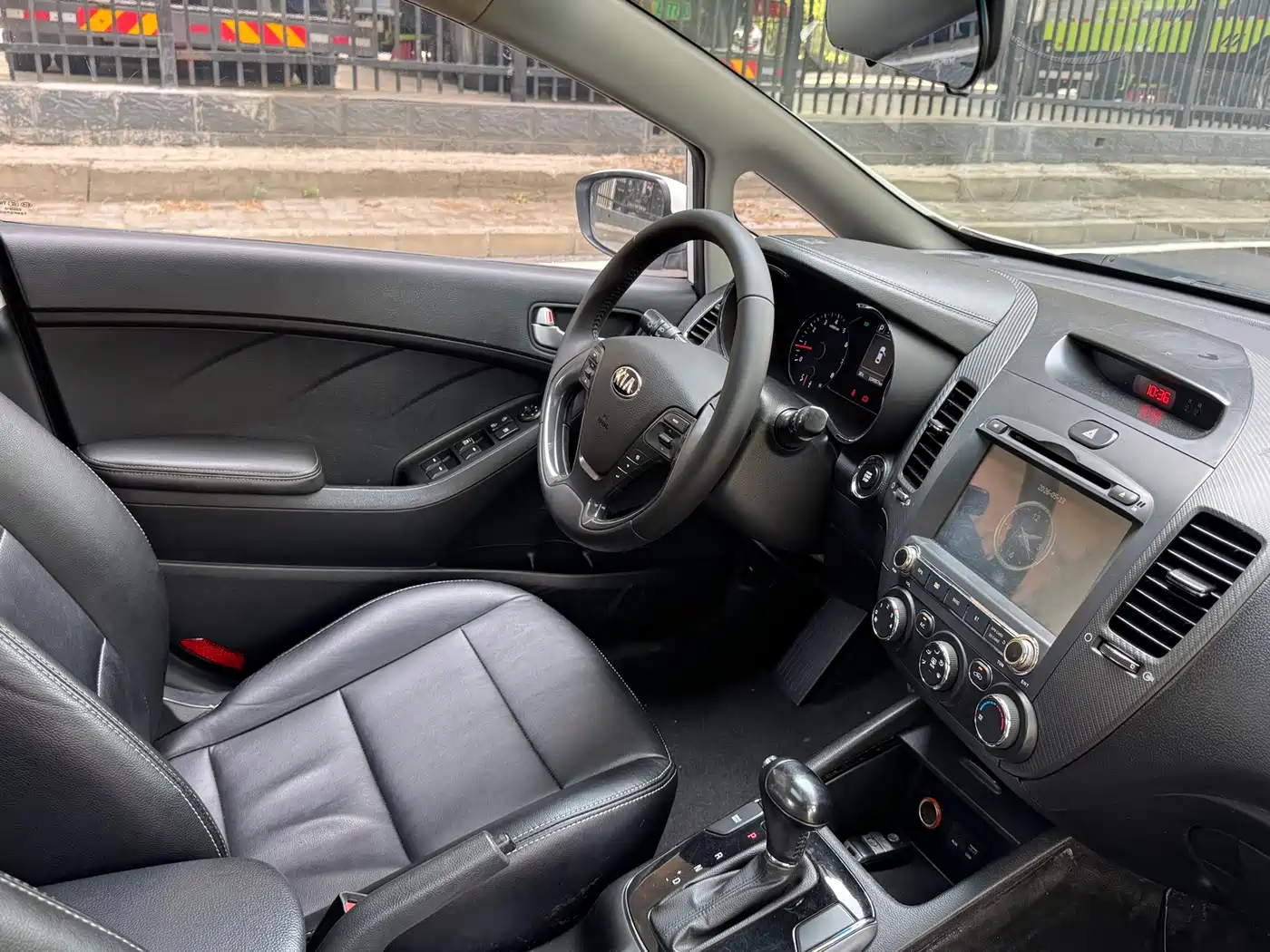 Kia K3 2016 1.6L Automatic GLS фото 12